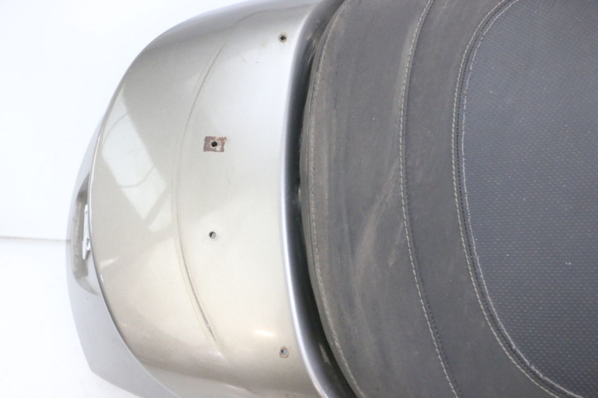 photo de HINTEN SITZ PEUGEOT SATELIS 125 (2013 - 2018) - Alternativer Blickwinkel