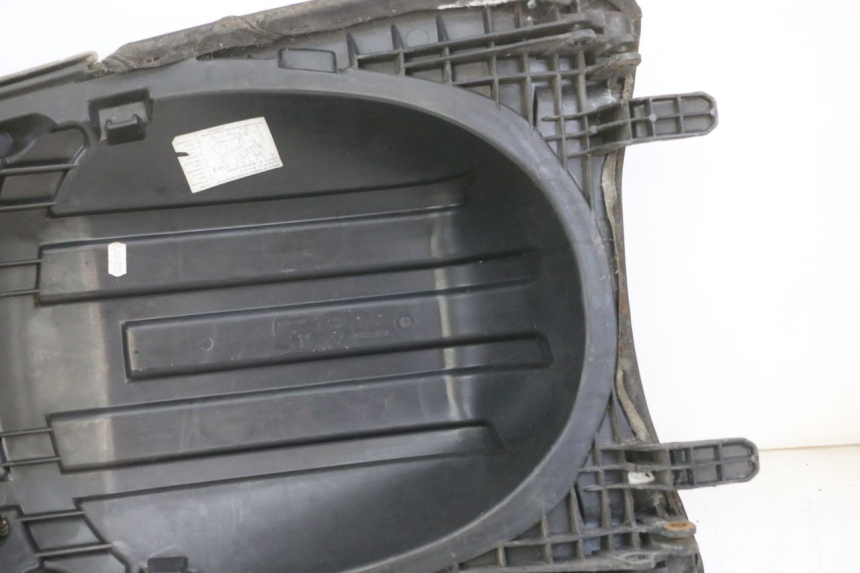 photo de HINTEN SITZ PEUGEOT SATELIS 125 (2013 - 2018) - Gesamtansicht des Produkts