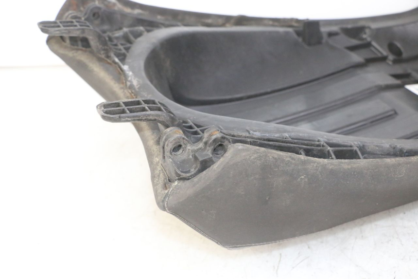 photo de HINTEN SITZ PEUGEOT SATELIS 125 (2013 - 2018) - Technische Nahaufnahme