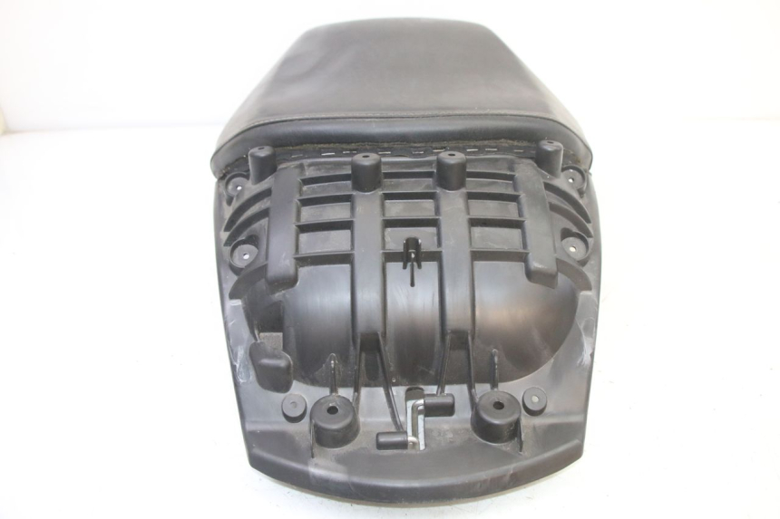 photo de HINTEN SITZ PEUGEOT SATELIS 250 (2006 - 2012) - Technische Nahaufnahme