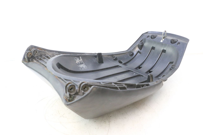 photo de HECKSITZ PEUGEOT SATELIS 125 (2006 - 2009) - Detailansicht des Bauteils