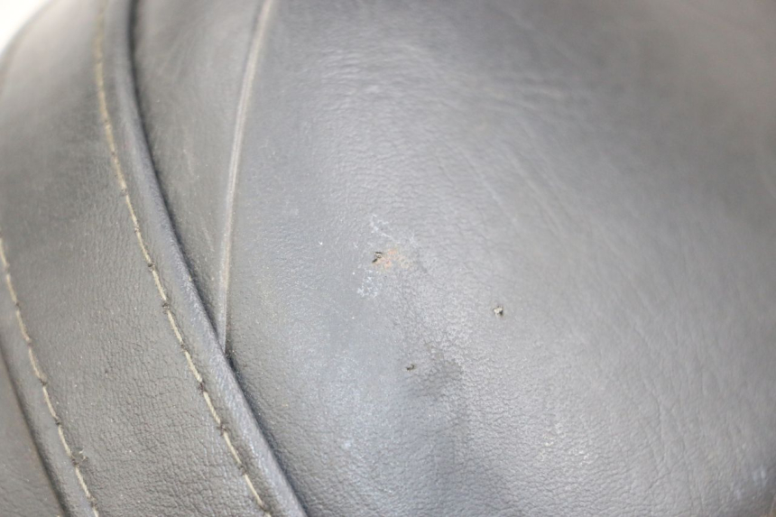 photo de HINTEN SITZ SUZUKI VL INTRUDER 125 (2004 - 2007) - Detailansicht des Bauteils