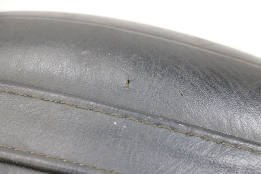 photo de HINTEN SITZ SUZUKI VL INTRUDER 125 (2004 - 2007) - Technische Nahaufnahme