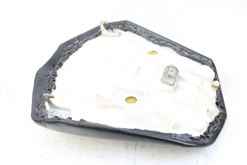 photo de HINTEN SITZ YAMAHA FZ1 FAZER 1000 (2007 - 2009) - Technische Nahaufnahme