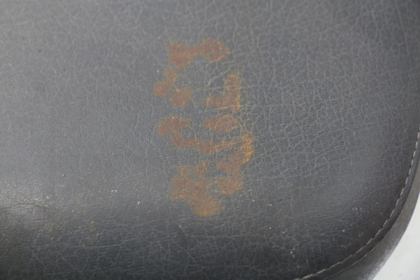 photo de HINTEN SITZ YAMAHA YP MAJESTY 125 (1998 - 2001) - Detailansicht des Bauteils