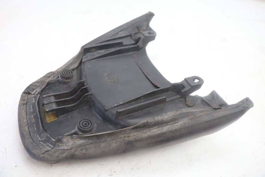 photo de HINTEN SITZ YAMAHA YP MAJESTY 125 (2002 - 2006) - Details der Befestigungspunkte