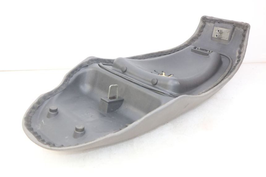 photo de SITZBANK ECCITY ARTELEC 670 1 (2013 - 2017) - Kennzeichnungen und Originalreferenzen