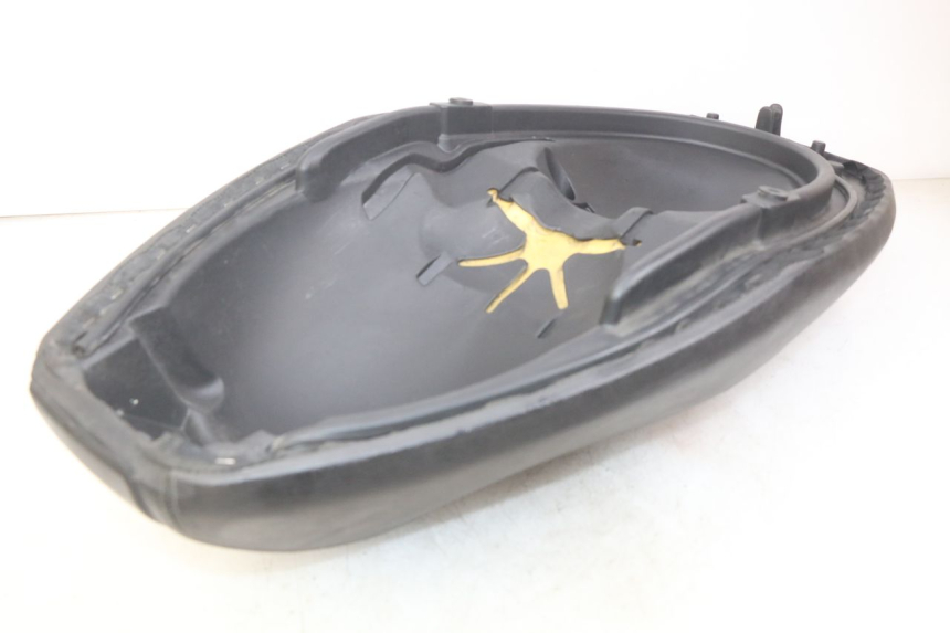 photo de SITZ APRILIA ATLANTIC 125 (2003 - 2009) - Weitere Ansicht des Artikels