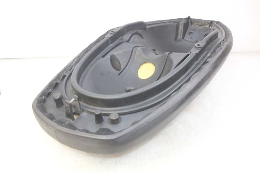 photo de SITZ APRILIA ATLANTIC 125 (2003 - 2009) - Zoom auf Komponenten