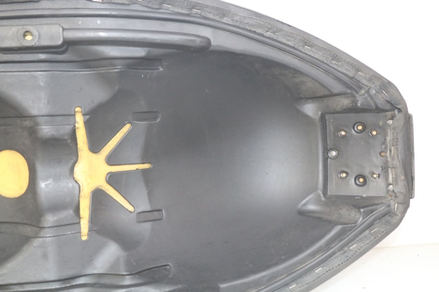 photo de SITZ APRILIA ATLANTIC 125 (2003 - 2009) - Hochauflösende Nahaufnahme