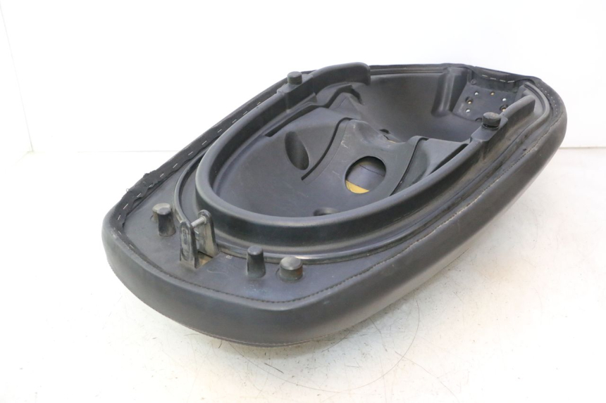 photo de SITZ APRILIA ATLANTIC S 125 (2010 - 2013) - Fokus auf die Struktur