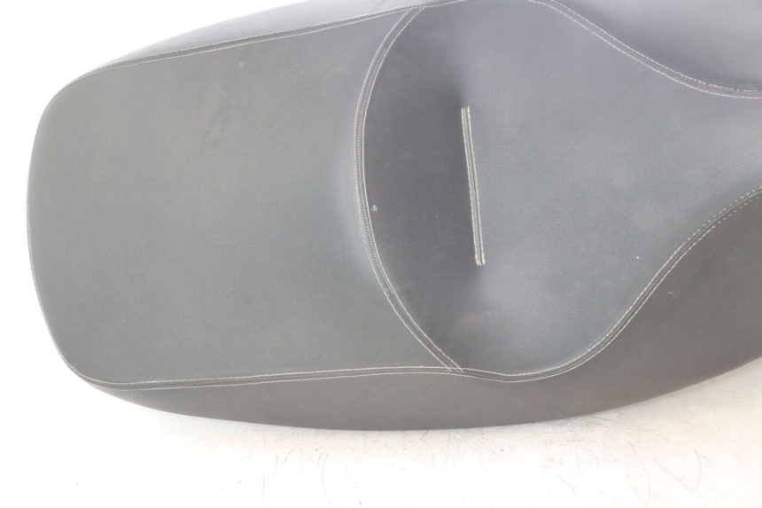 photo de SITZ APRILIA ATLANTIC S 125 (2010 - 2013) - Zoom auf Gebrauchszustand
