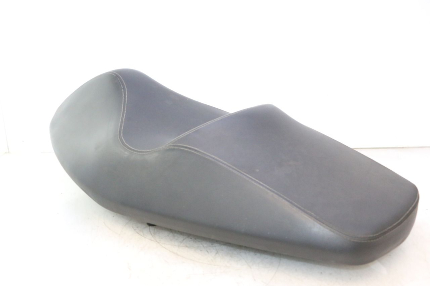 photo de SITZ APRILIA ATLANTIC S 125 (2010 - 2013) - Oberflächenzustand und Material