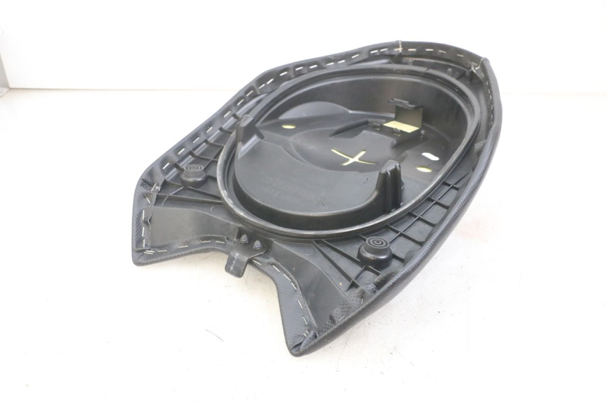 photo de VORDERSITZ YAMAHA AEROX 2T 50 (2013 - 2017) - Technische Nahaufnahme