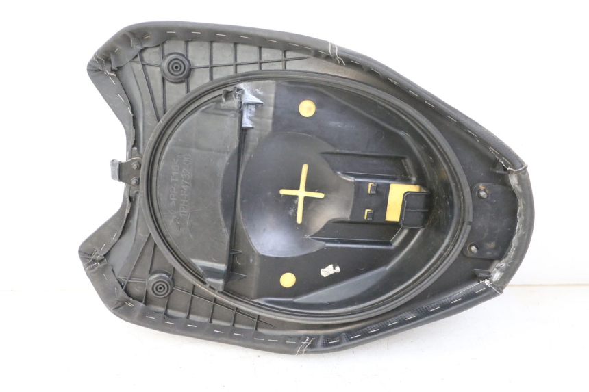 photo de VORDERSITZ YAMAHA AEROX NAKED 2T 50 (2013 - 2017) - Gesamtansicht des Produkts