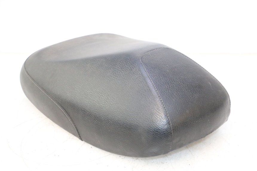 photo de VORNE SITZ KYMCO AGILITY PREMIUM 50 (2007 - 2010) - Zoom auf Gebrauchszustand