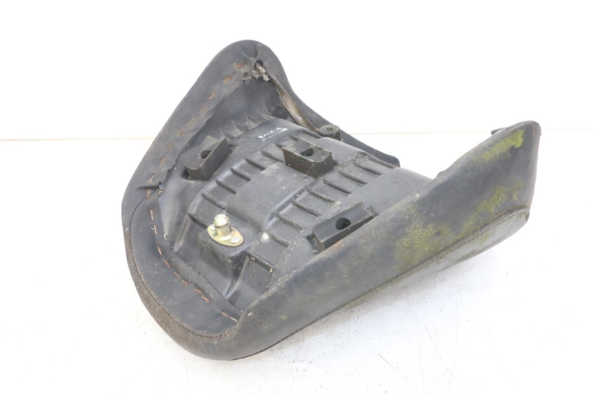 photo de VORNE SITZ HYOSUNG GV AQUILA 125 (2000 - 2009) - Alternative Perspektive