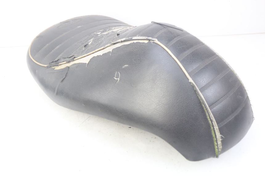 photo de VORDERSITZ PEUGEOT DJANGO 2T 50 (2014 - 2019) - Zoom auf Gebrauchszustand