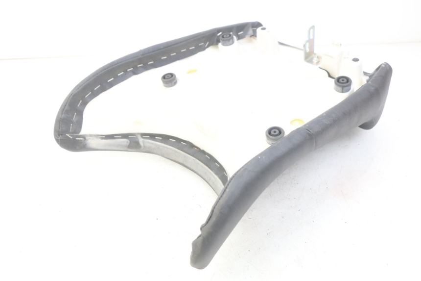 photo de VORDERSITZ YAMAHA FJR ABS 1300 (2006 - 2012) - Details der Befestigungspunkte