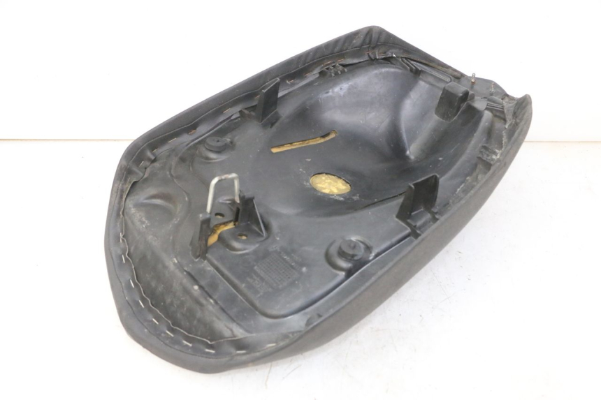 photo de VORNE SITZ PEUGEOT JET FORCE CARBU 50 (2003 - 2016) - Alternative Perspektive