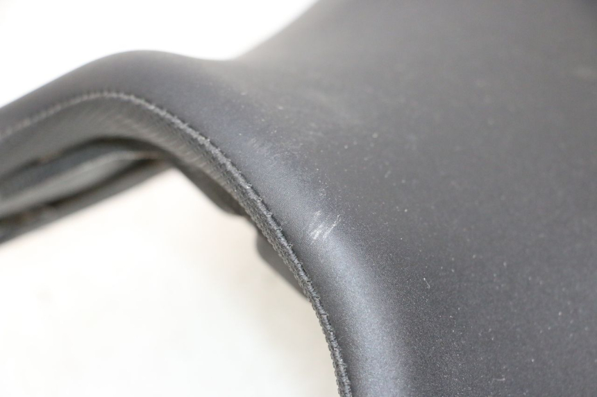 photo de VORNE SITZ YAMAHA MT-07 MT07 ABS 700 (2018 - 2020) - Details der Befestigungspunkte