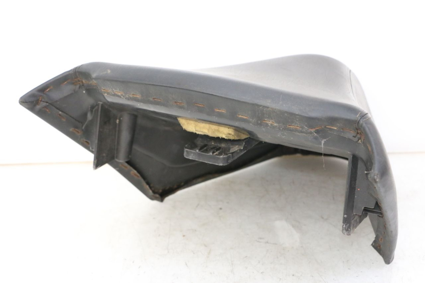 photo de VORNE SITZ PEUGEOT SATELIS COMPRESSOR K15 125 (2006 - 2009) - Technische Nahaufnahme