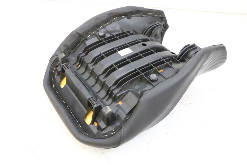 photo de VORNE SITZ BMW R GS 1250 (2021 - 2024) - Kennzeichnungen und Originalreferenzen