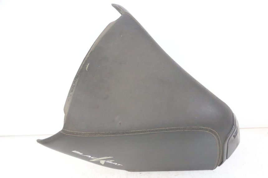 photo de VORNE SITZ PEUGEOT SATELIS COMPRESSOR K15 125 (2006 - 2009) - Hauptansicht