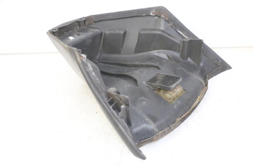 photo de VORNE SITZ PEUGEOT SATELIS COMPRESSOR K15 125 (2006 - 2009) - Alternative Perspektive