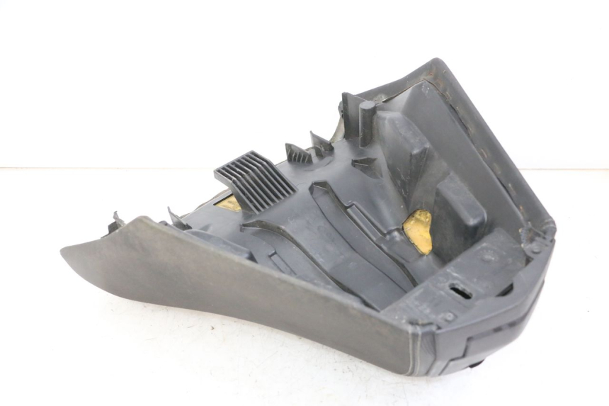 photo de VORNE SITZ PEUGEOT SATELIS 125 (2013 - 2018) - Details der Befestigungspunkte