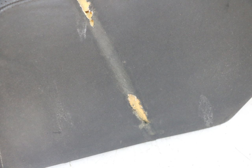 photo de VORNE SITZ PEUGEOT SATELIS 125 (2013 - 2018) - Kennzeichnungen und Originalreferenzen