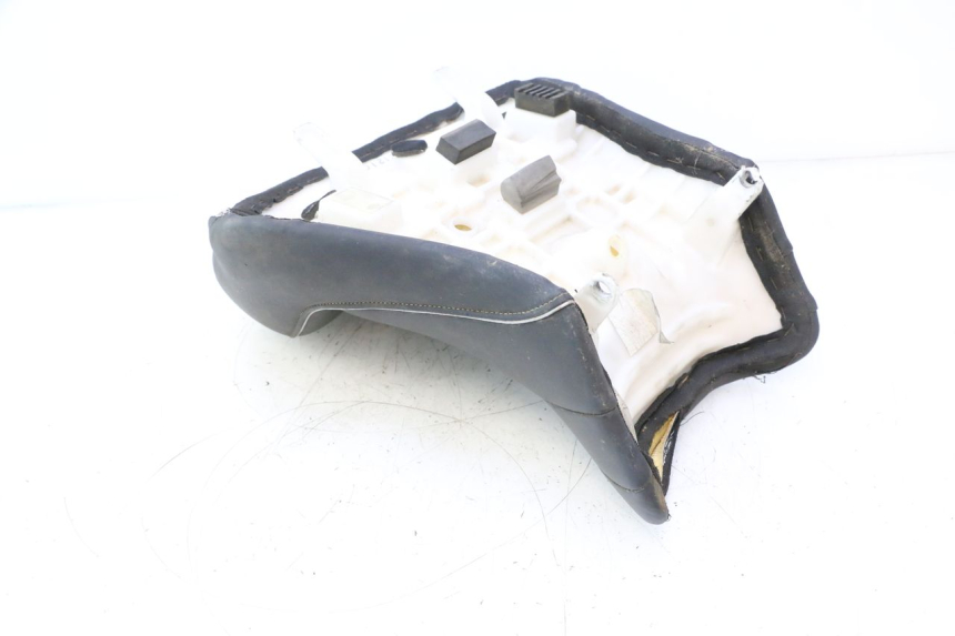 photo de VORNE SITZ SUZUKI SV S 650 (2003 - 2009) - Details der Befestigungspunkte