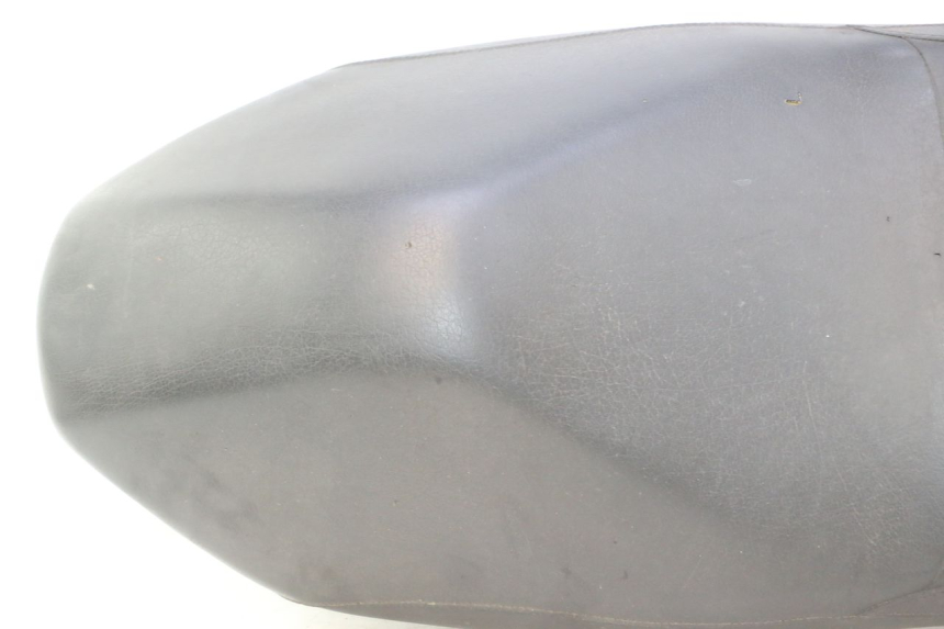 photo de VORDERSITZ YAMAHA YP MAJESTY 125 (1998 - 2001) - Fokus auf die Struktur