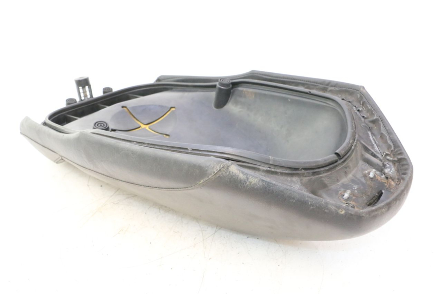 photo de VORDERSITZ YAMAHA YP MAJESTY 125 (1998 - 2001) - Kennzeichnungen und Originalreferenzen