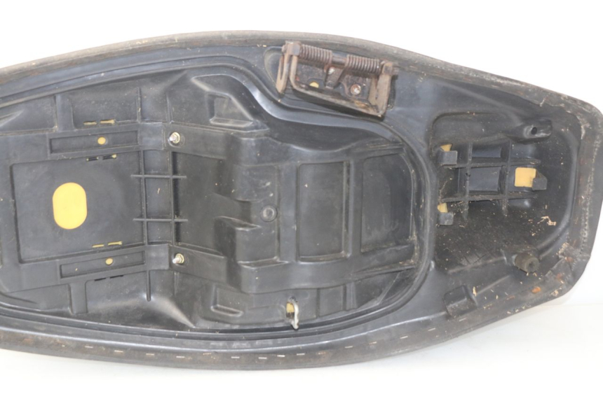 photo de SITZBANK JONWAY AZTRAL 125 (2008 - 2017) - Charakteristische Merkmale