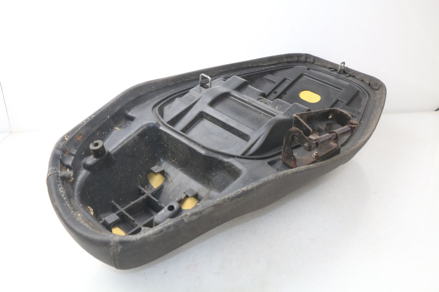 photo de SITZBANK JONWAY AZTRAL 125 (2008 - 2017) - Oberflächenzustand und Material