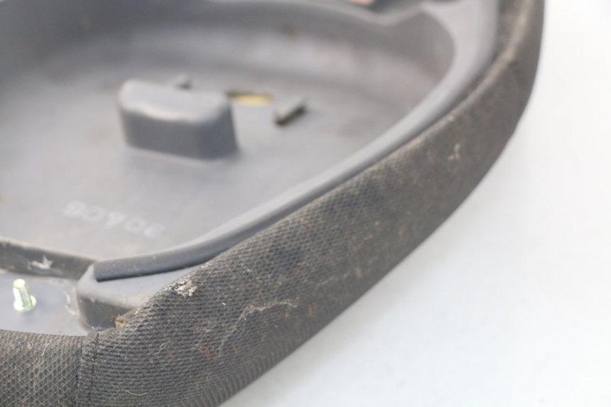 photo de SELLE PGO BIG MAX 50 (2001 - 2009) - Details der Befestigungspunkte