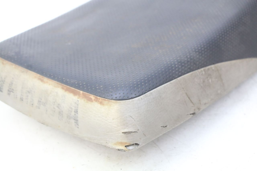 photo de SITZBANK YAMAHA BLASTER 200 (1987 - 2002) - Details der Befestigungspunkte