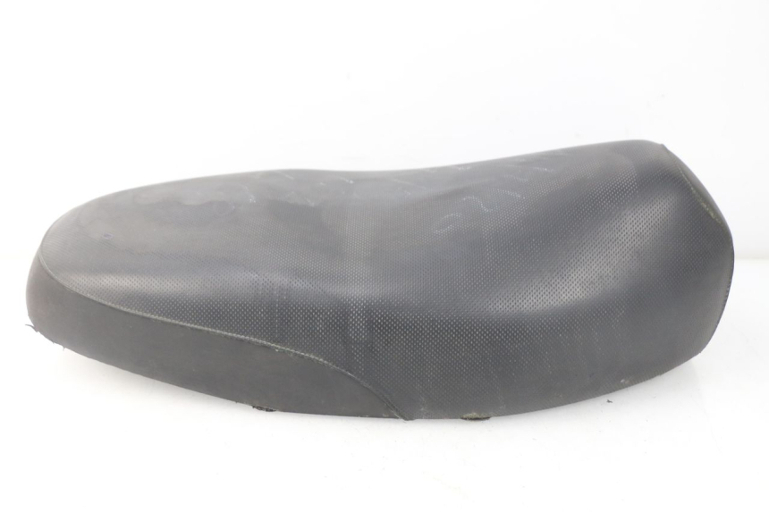 photo de SELLE MBK BOOSTER SPIRIT 50 (2004 - 2017) - Oberflächenzustand und Material