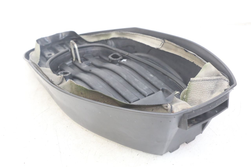 photo de SELLE MBK BOOSTER SPIRIT 50 (2004 - 2017) - Details der Befestigungspunkte