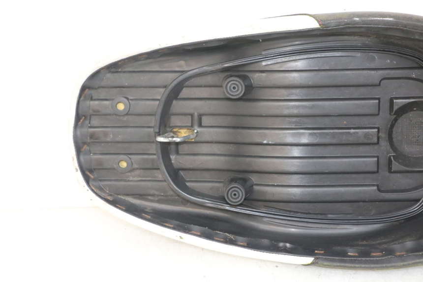 photo de SELLE MBK BOOSTER SPIRIT 50 (2004 - 2017) - Weitere Ansicht des Artikels