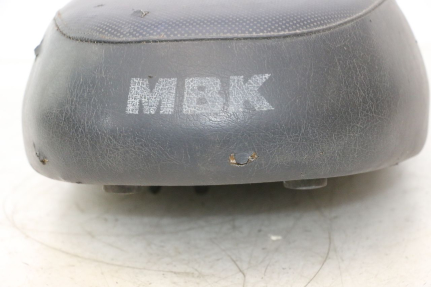 photo de SITZBANK MBK BOOSTER SPIRIT 50 (1999 - 2003) - Detaillierte Sichtprüfung