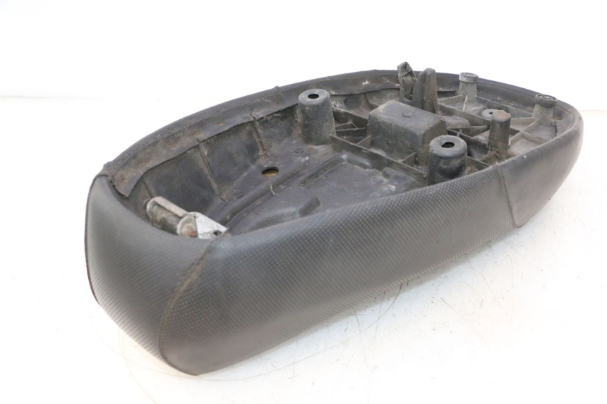 photo de SITZBANK MBK BOOSTER SPIRIT 50 (1999 - 2003) - Technische Nahaufnahme