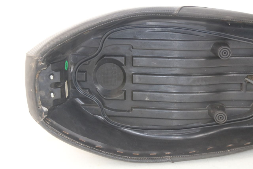 photo de SELLE MBK BOOSTER SPIRIT NAKED 50 (2004 - 2017) - Geprüftes Gebrauchtteil