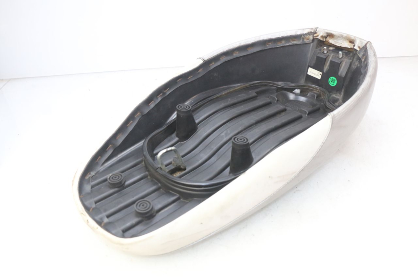 photo de SELLE MBK BOOSTER SPIRIT NAKED 50 (2004 - 2017) - Charakteristische Merkmale