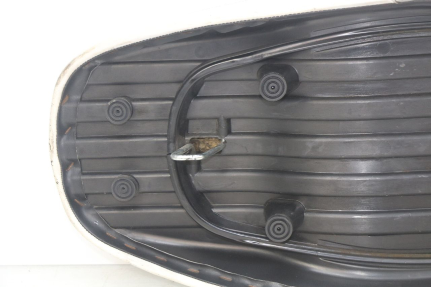 photo de SELLE MBK BOOSTER SPIRIT NAKED 50 (2004 - 2017) - Ergänzendes Produktfoto