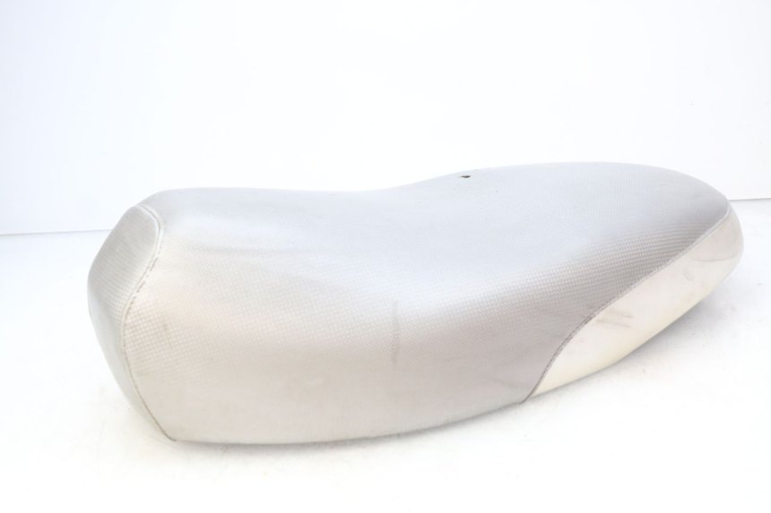 photo de SELLE MBK BOOSTER SPIRIT NAKED 50 (2004 - 2017) - Zoom auf Gebrauchszustand