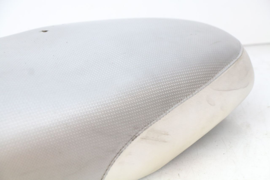 photo de SELLE MBK BOOSTER SPIRIT NAKED 50 (2004 - 2017) - Alternative Perspektive