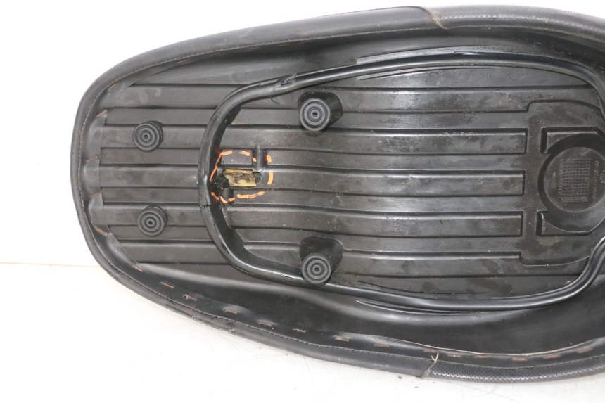 photo de SELLE MBK BOOSTER SPIRIT NAKED 50 (2004 - 2017) - Weitere Ansicht des Artikels