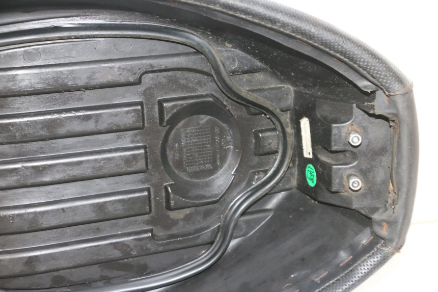 photo de SELLE MBK BOOSTER SPIRIT NAKED 50 (2004 - 2017) - Zoom auf Komponenten